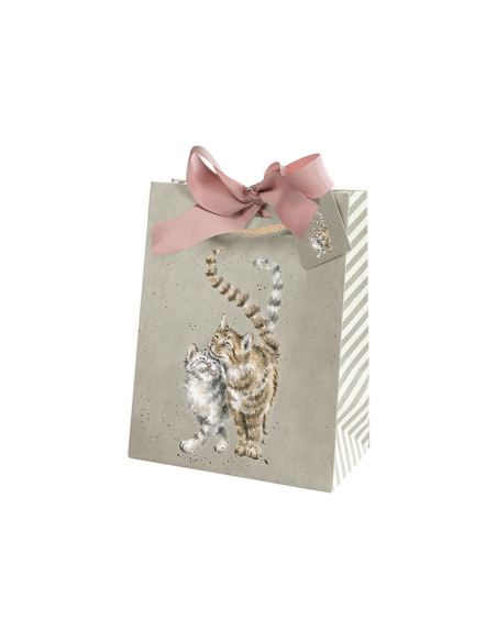 Geschenketüte mit zwei gezeichneten Tigerkatzen. Auf grünem Hintergrund mit rosa Schleife.